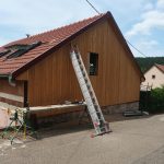 Rénovation d'une maison : création d’une charpente moderne et bardage bois à Wittenheim (68)