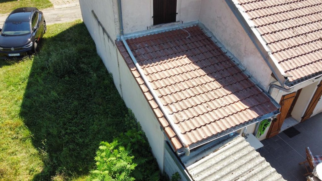 Remplacement d’un toit faible, pente par tôle, bac, acier, poly, tuiles à Horbourg-Wihr proche de Colmar